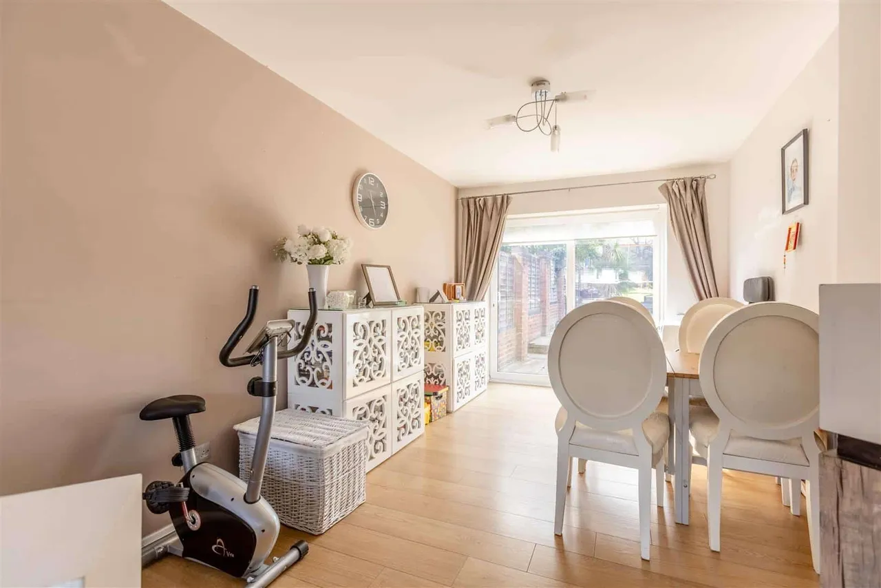 Poolmans Road, Windsor, SL4 4PB, photo 6