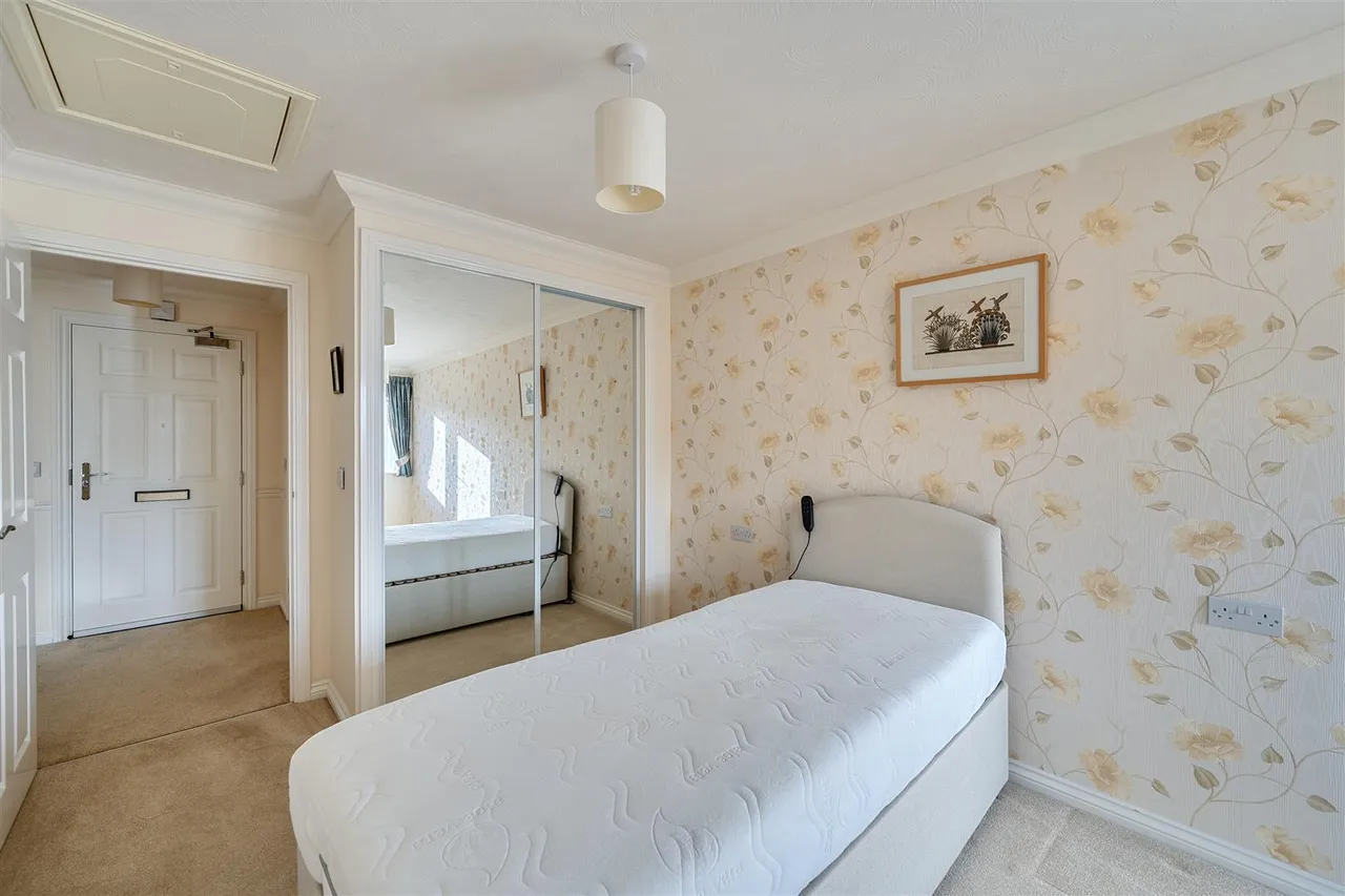 Poole Road, Bournemouth, BH2, photo 10