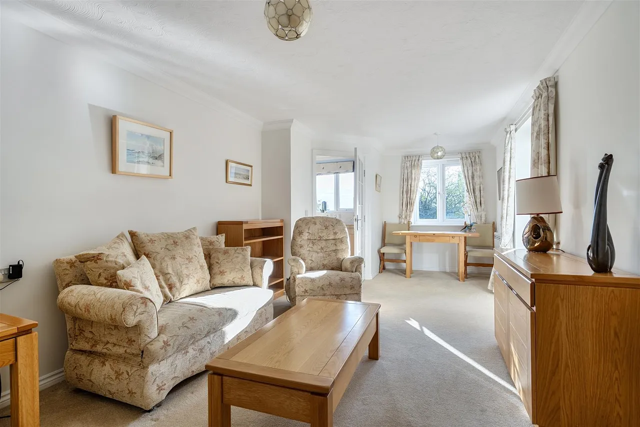 Poole Road, Bournemouth, BH2, photo 2