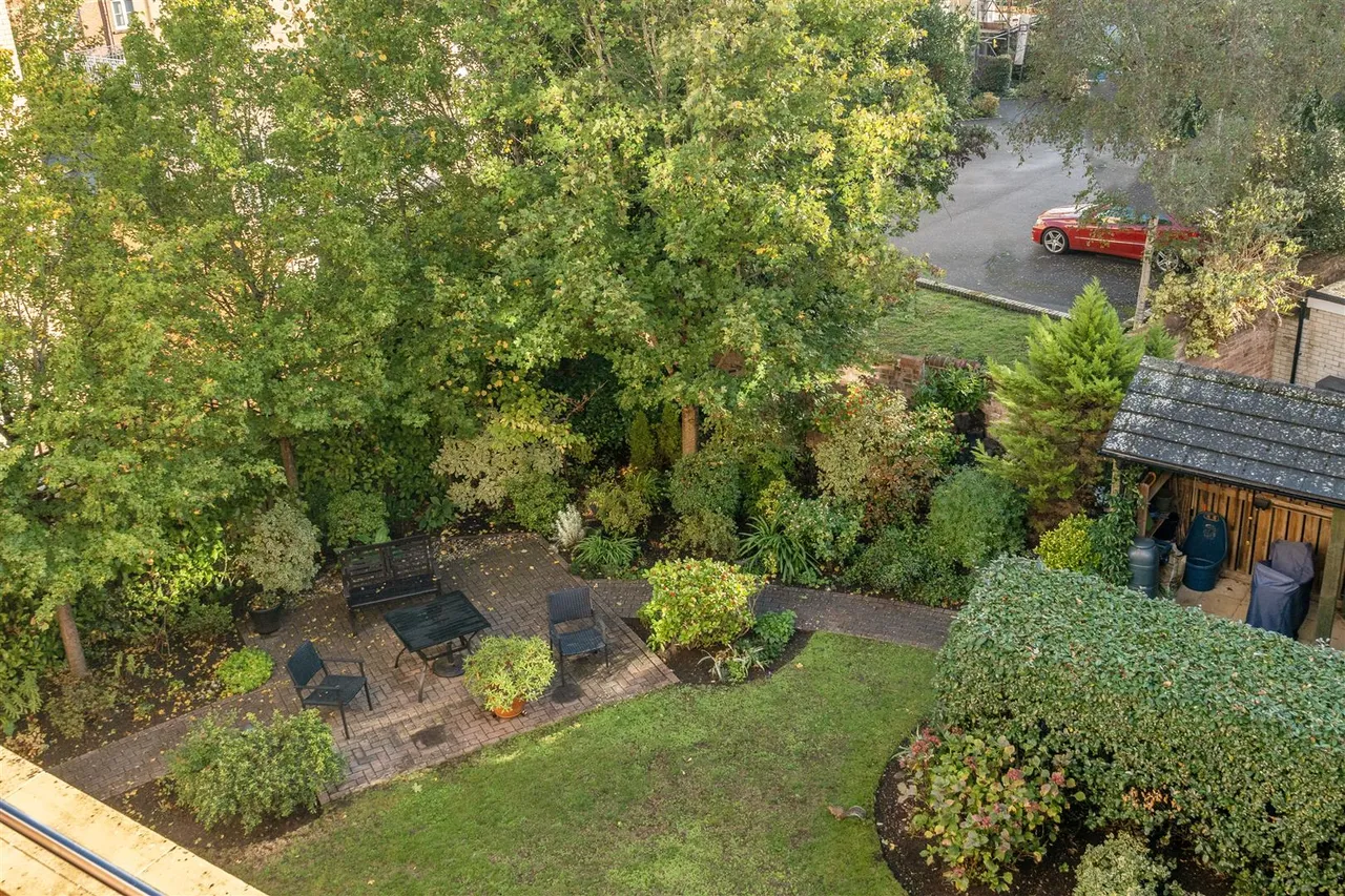 Poole Road, Bournemouth, BH2, photo 12