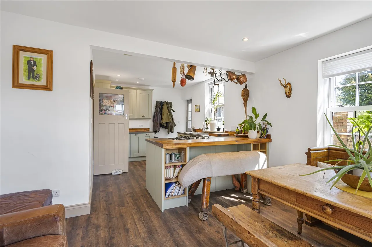 Bramber Lane, Seaford, photo 5