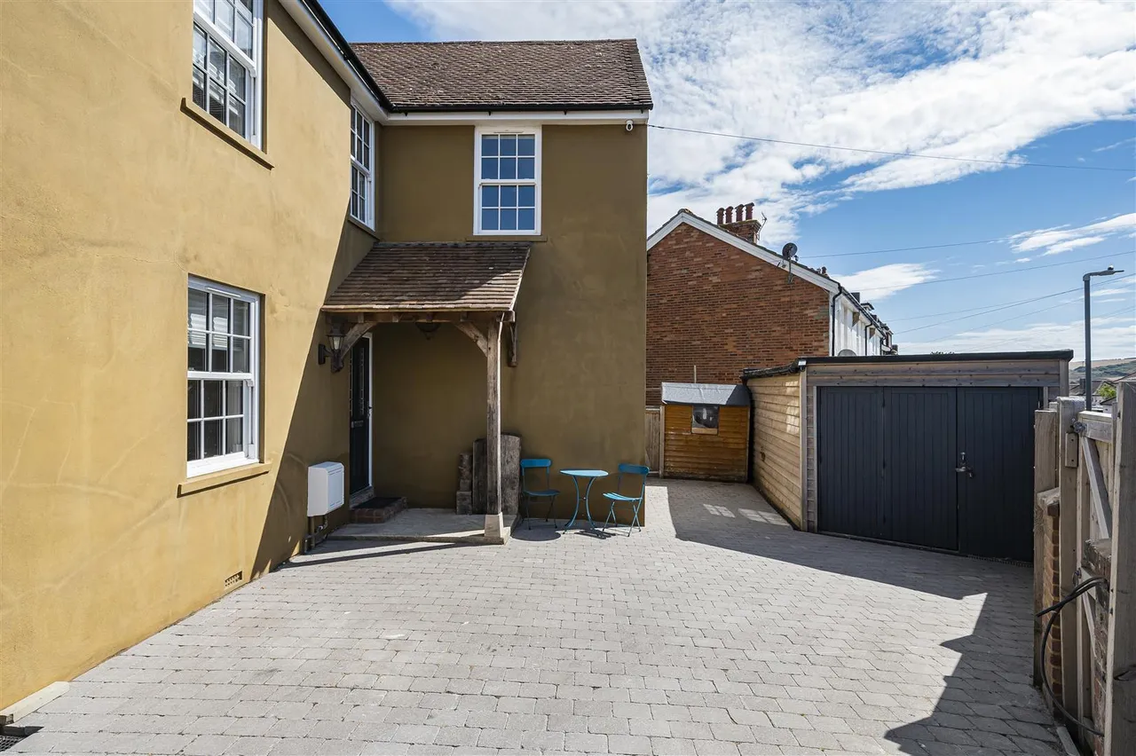 Bramber Lane, Seaford, photo 29