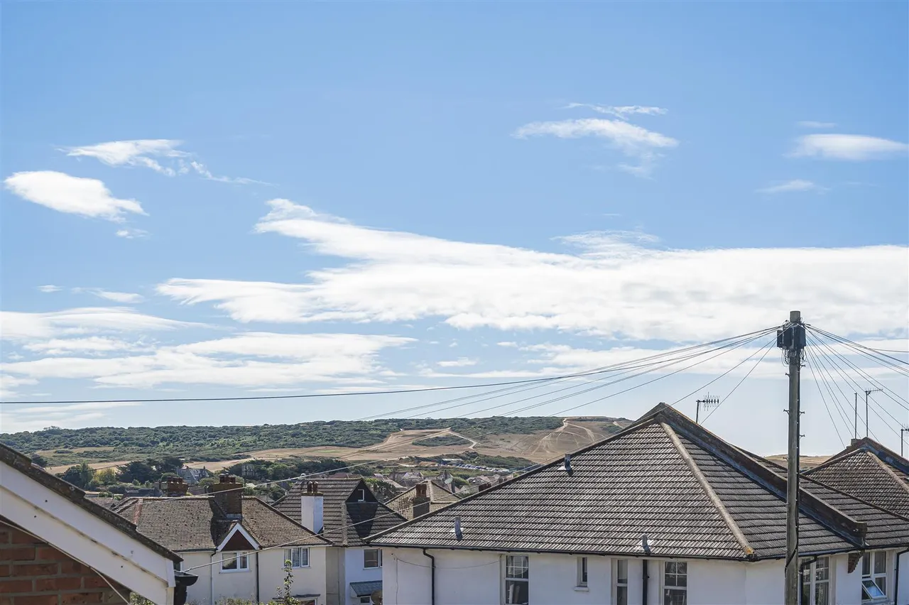 Bramber Lane, Seaford, photo 34
