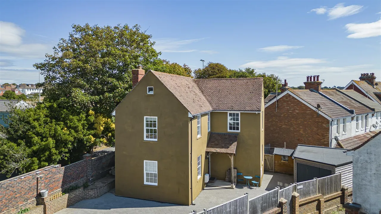 Bramber Lane, Seaford, photo 27