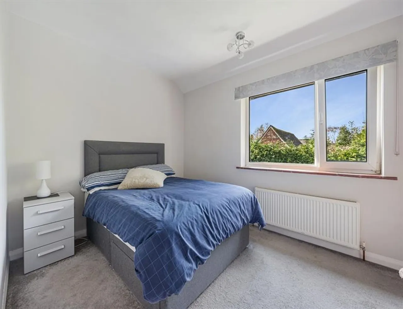 Warford Crescent, Alderley Edge, photo 9