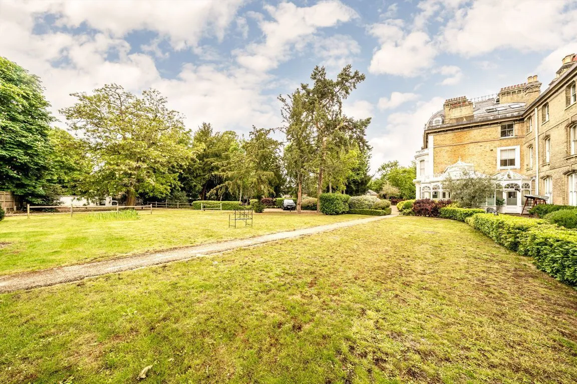 Langdon Park, TW11, photo 7