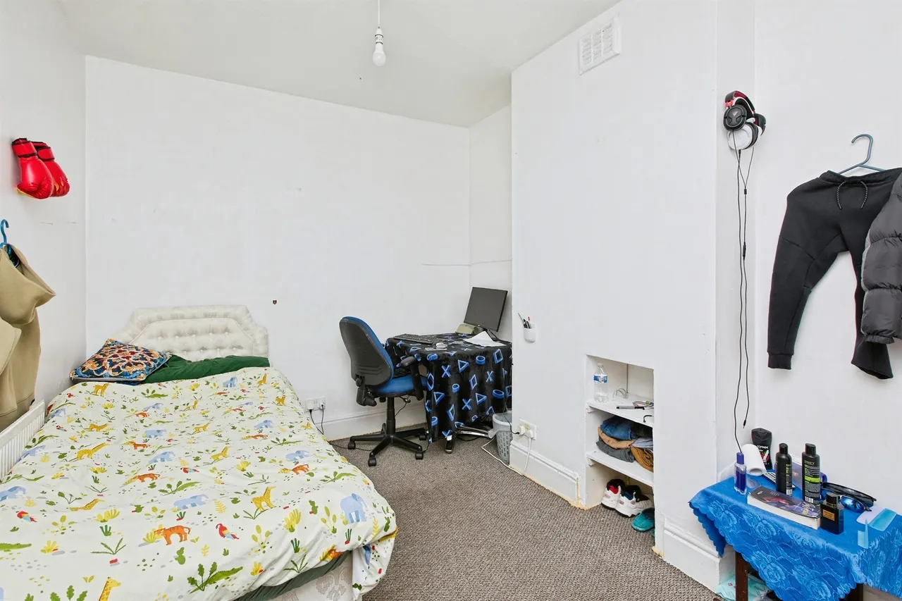 4 bed commercial property for sale, St. Thomas Road, Derby, DE23