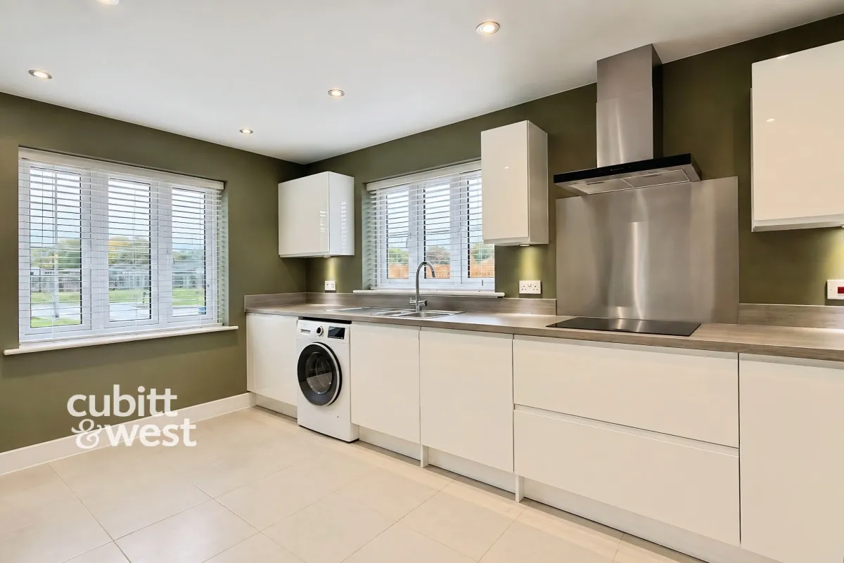 Boweries Road, Eastergate, PO20, photo 7