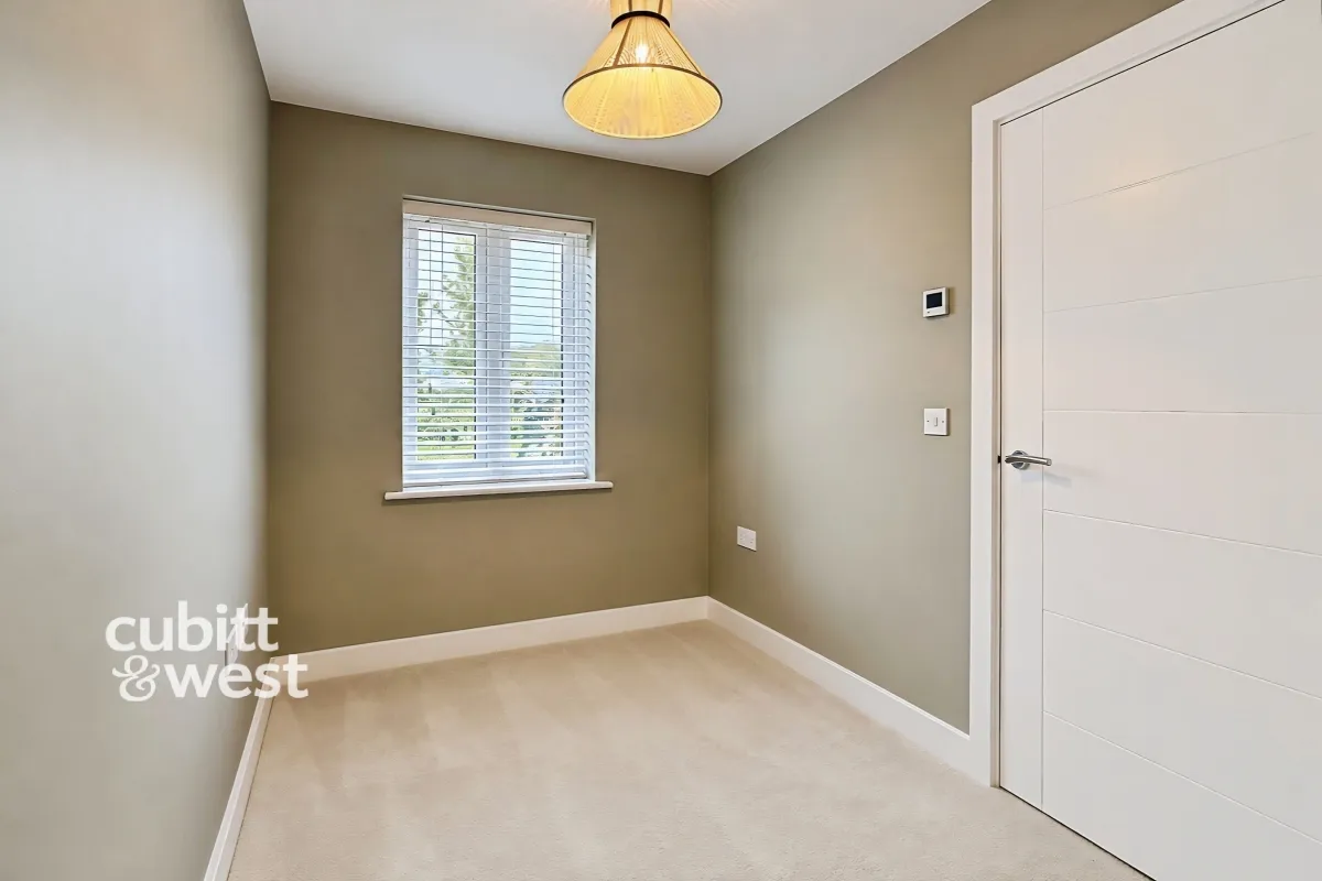 Boweries Road, Eastergate, PO20, photo 9