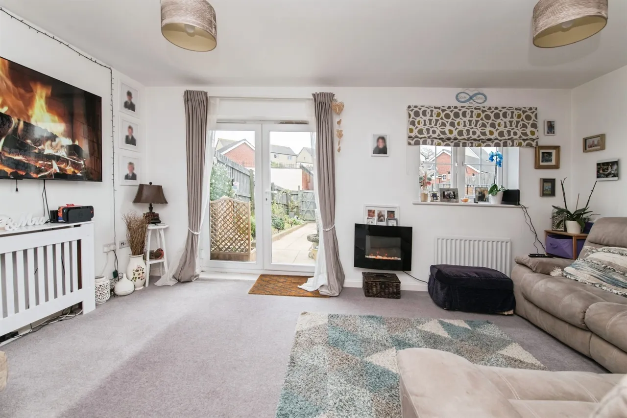 Cloakham Drive, Axminster, EX13, photo 12