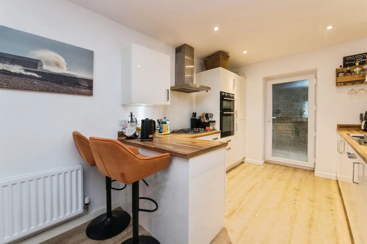 Cloakham Drive, Axminster, EX13, photo 5