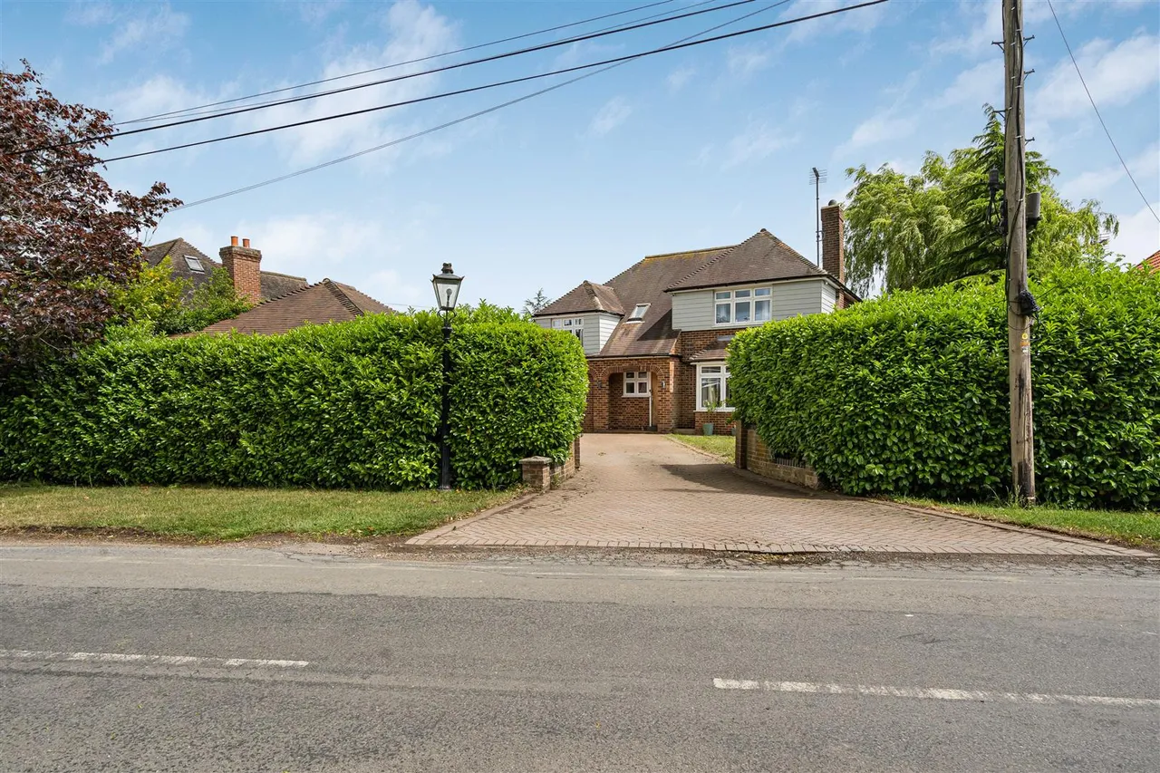 Haverhill Road, Castle Camps, CB21, photo 24