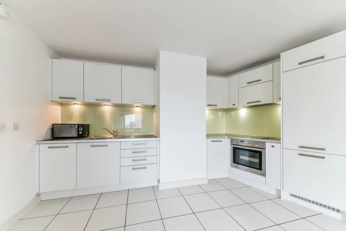 2 bed flat to rent, Deals Gateway, London, SE13