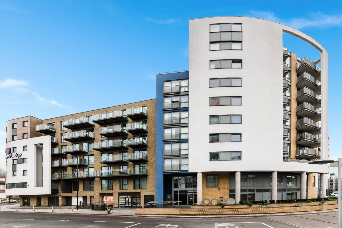 Deals Gateway, London, SE13, photo 14