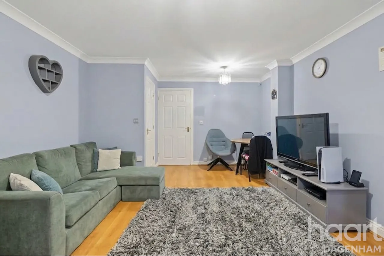 Galleons Drive, Barking, IG11, photo 4