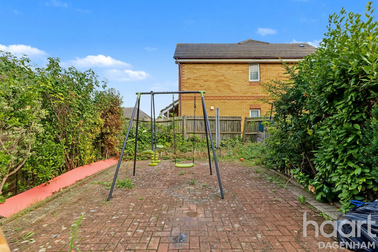 Galleons Drive, Barking, IG11, photo 10