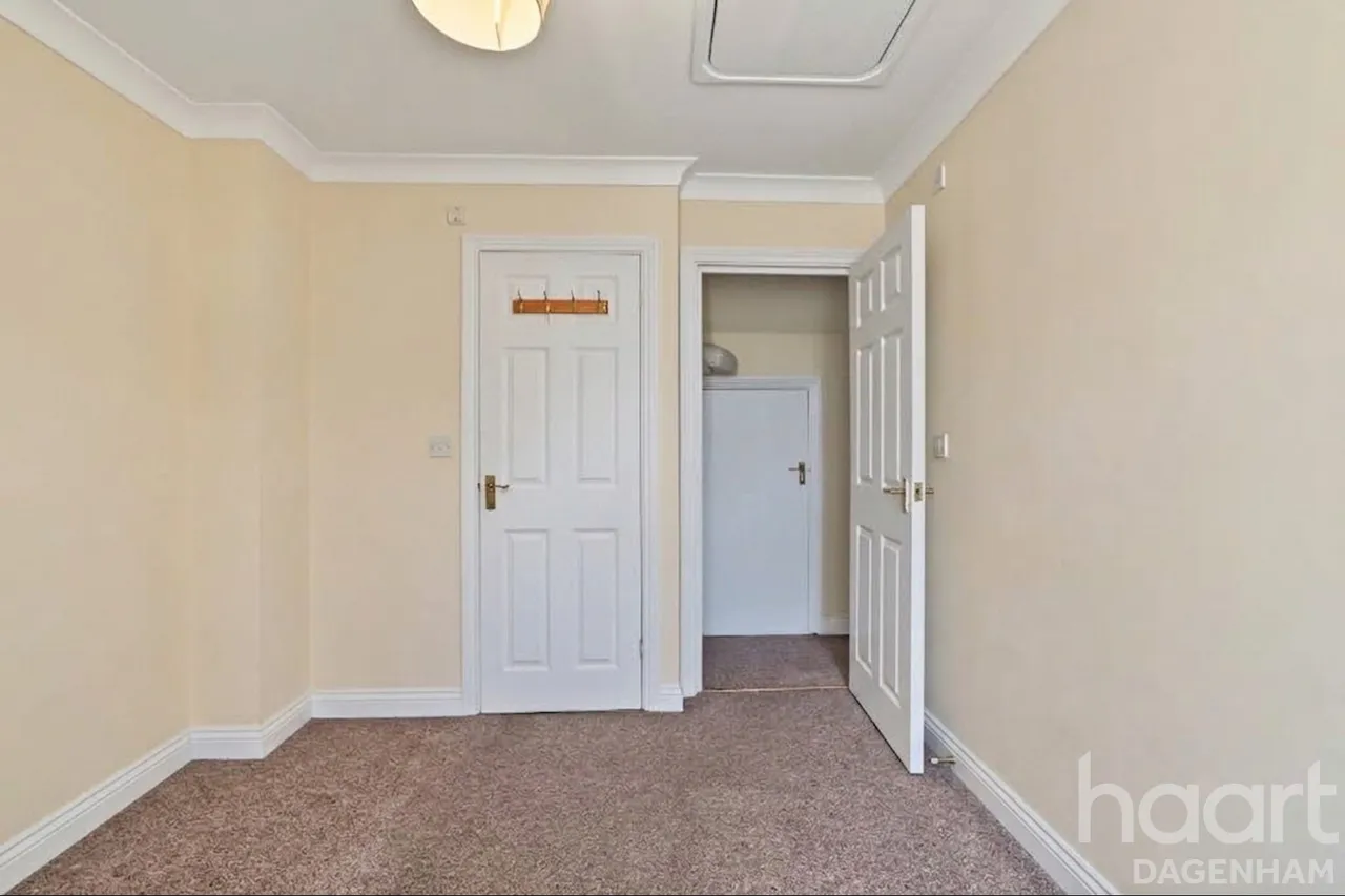 Galleons Drive, Barking, IG11, photo 18