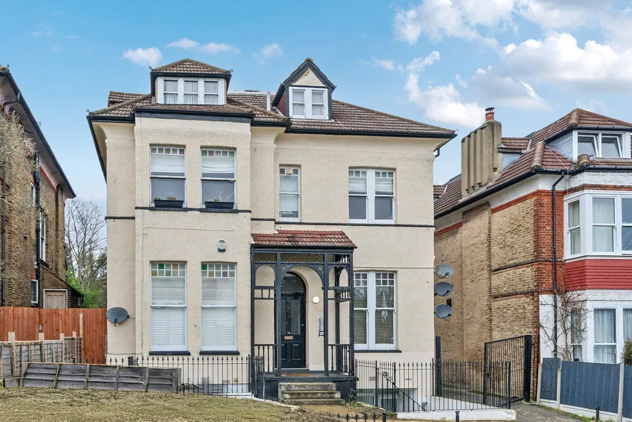 1 bed flat for sale — Howden Road, South Norwood, London, SE25