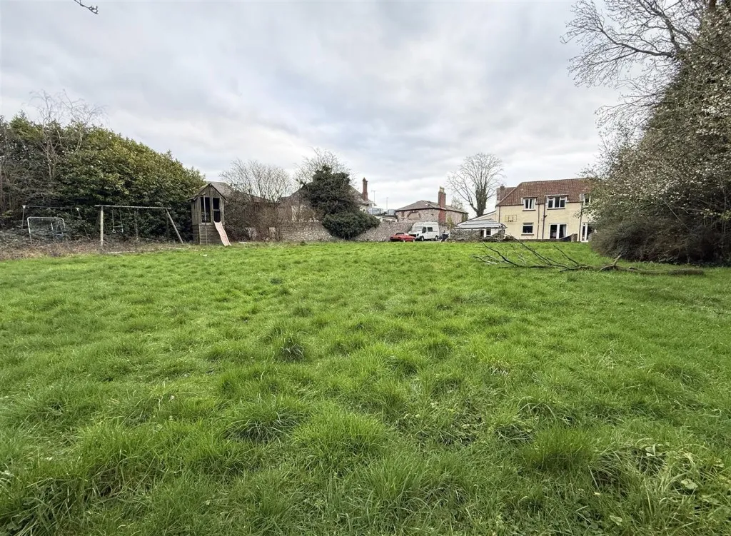 Little Orchard, Cribbs Causeway, Almondsbury, Bristol, BS10 7TL, photo 12