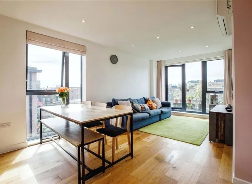 2 bed flat for sale — Waleorde Road, Elephant & Castle, SE17