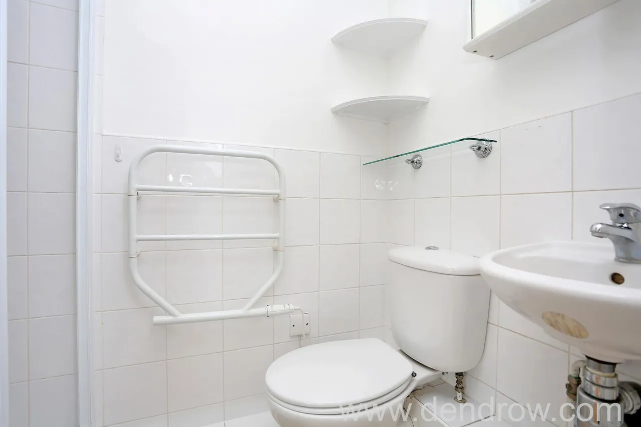 292 Western Avenue, London, W3 0PH, photo 9