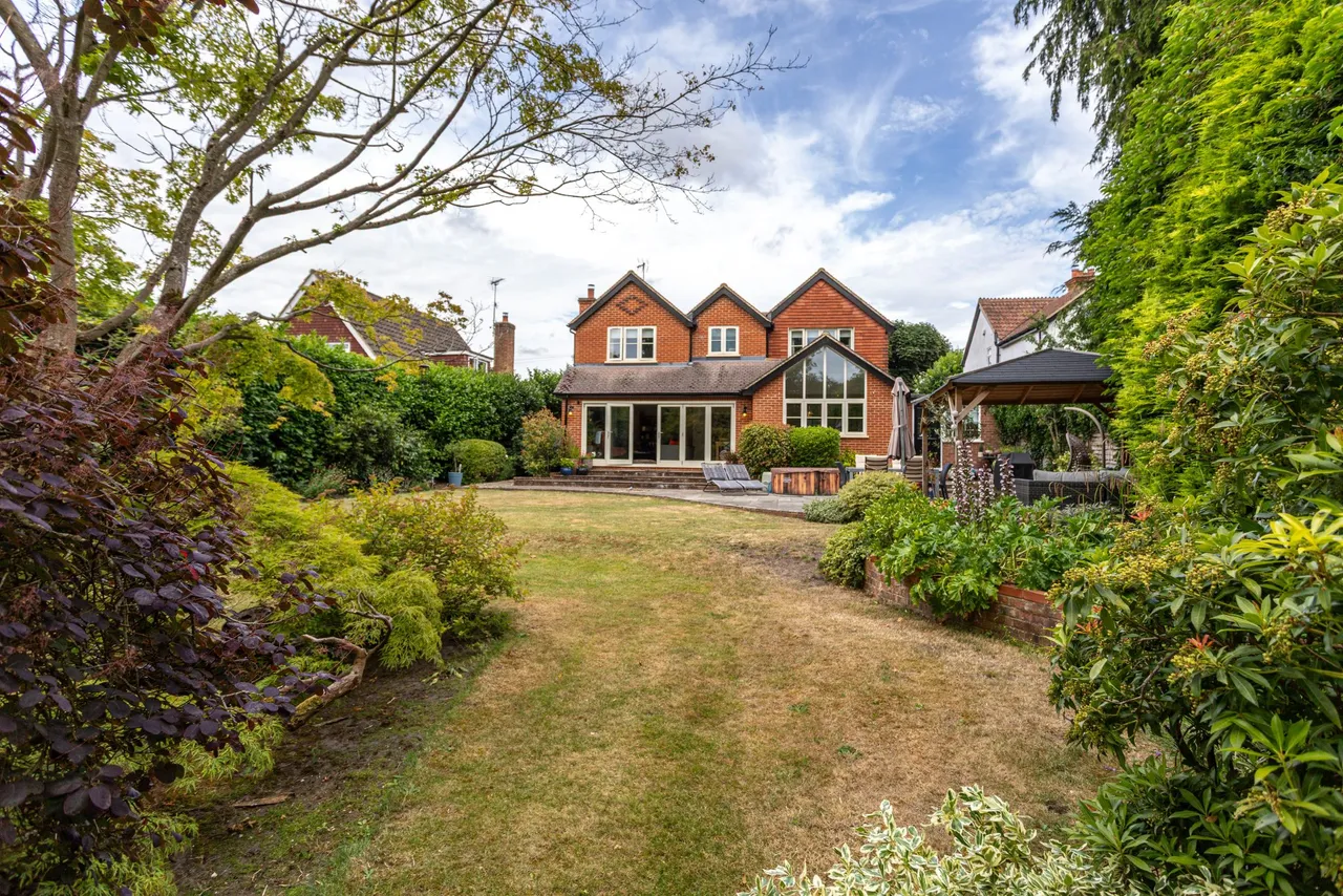 Connaught Road, Fleet, GU51 3RA, photo 24