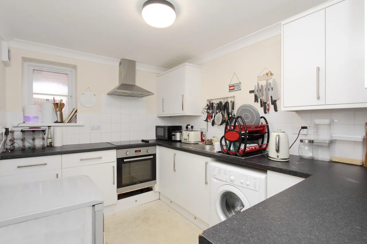 Andover Road, Ludgershall, SP11, photo 6
