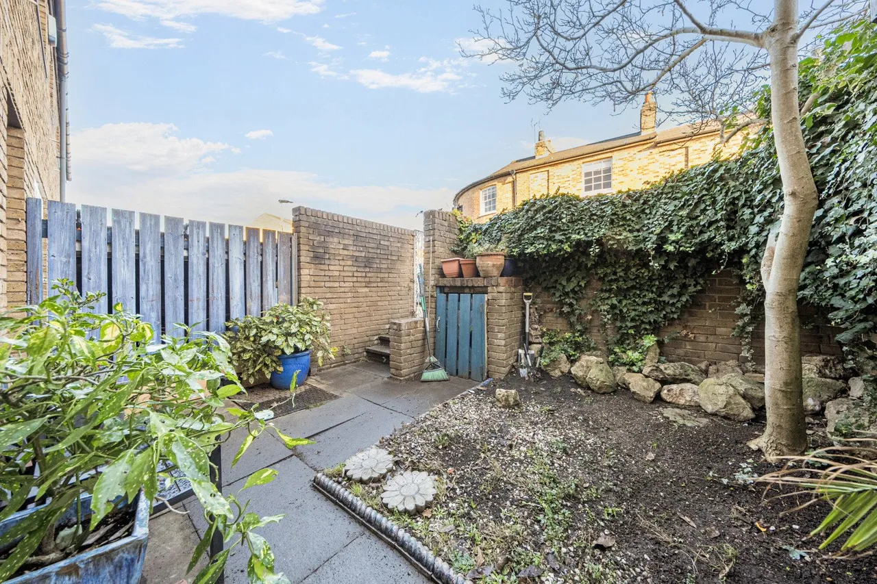 Dutton Street, SE10, photo 4