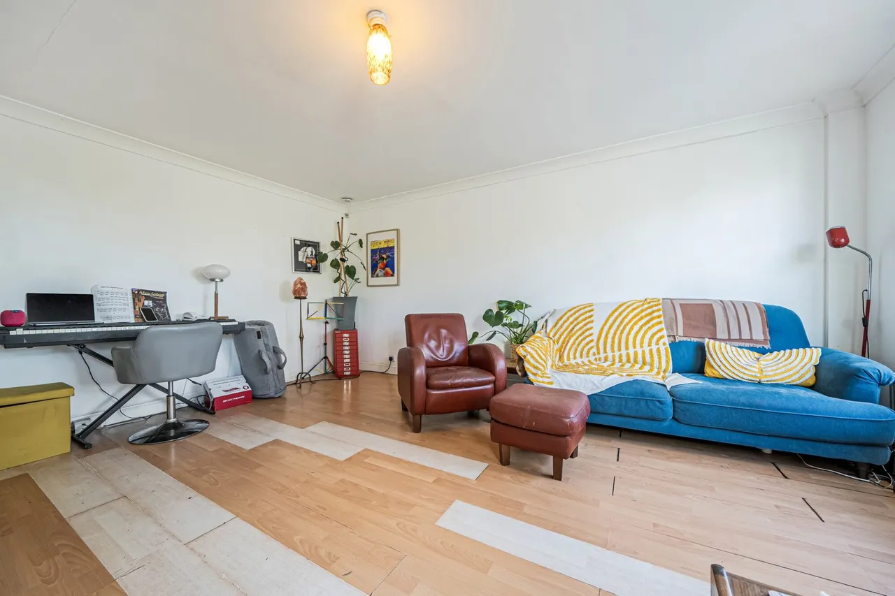 Dutton Street, SE10, photo 9