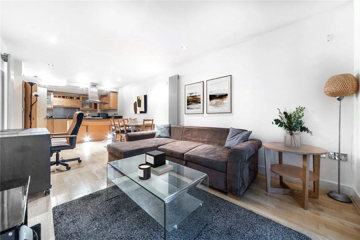1 bed flat for sale — 41 Millharbour, Canary Wharf