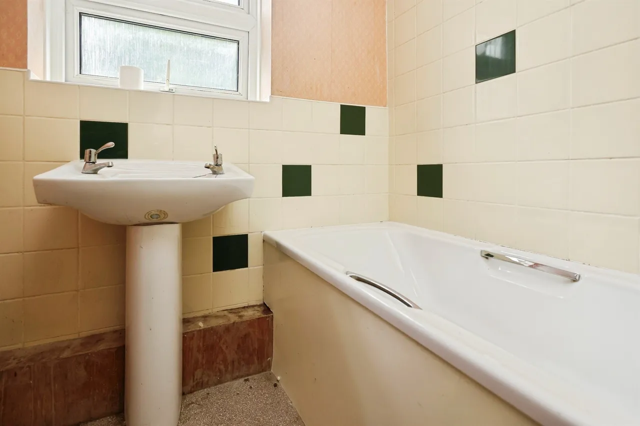 Dean Close, Stourbridge, DY8, photo 13