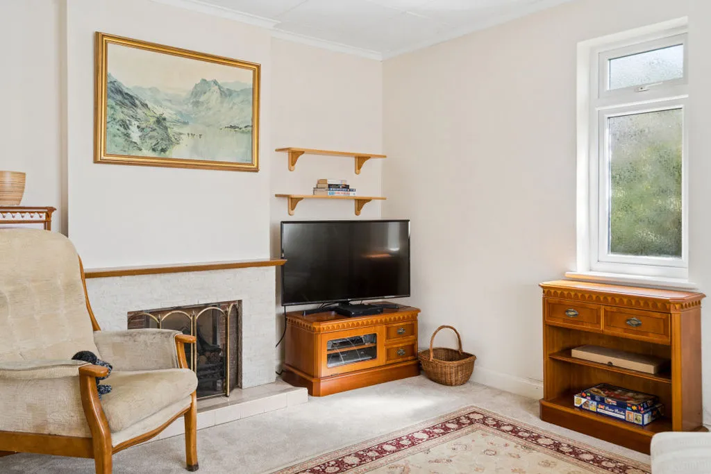 Chalklands, Bourne End SL8 5TJ, photo 4
