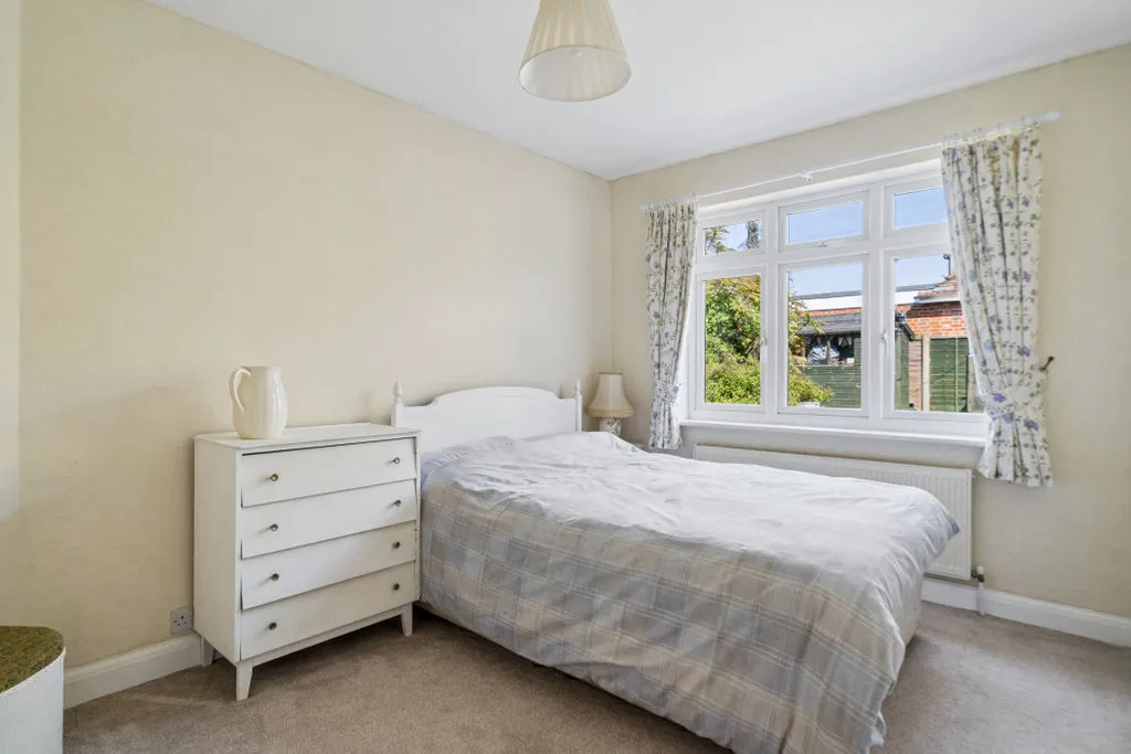 Chalklands, Bourne End SL8 5TJ, photo 10