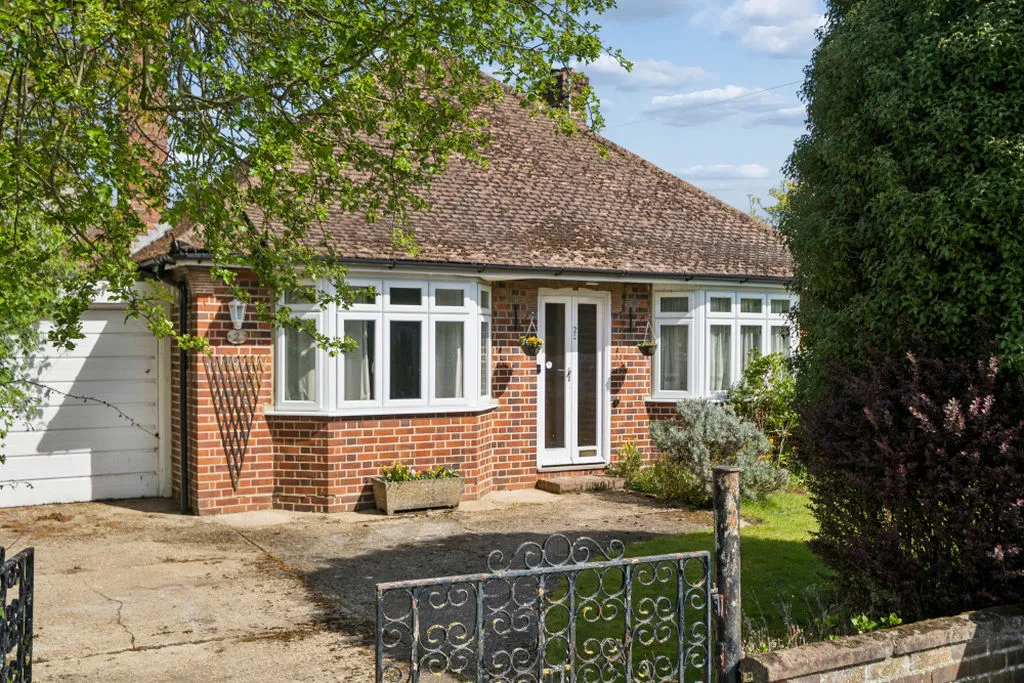 Chalklands, Bourne End SL8 5TJ, photo 6