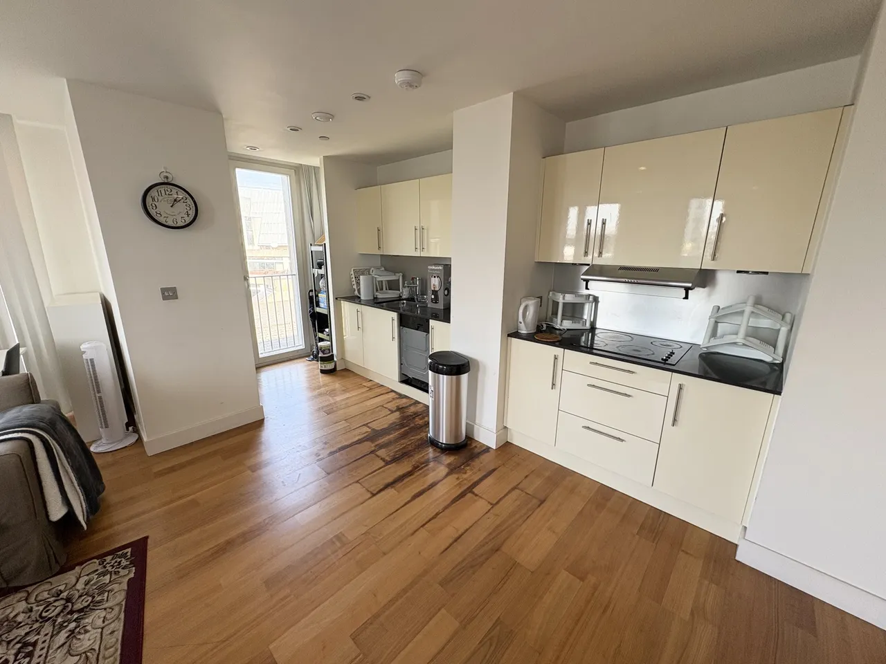 Hayes Apartments, Cardiff, CF10, photo 5