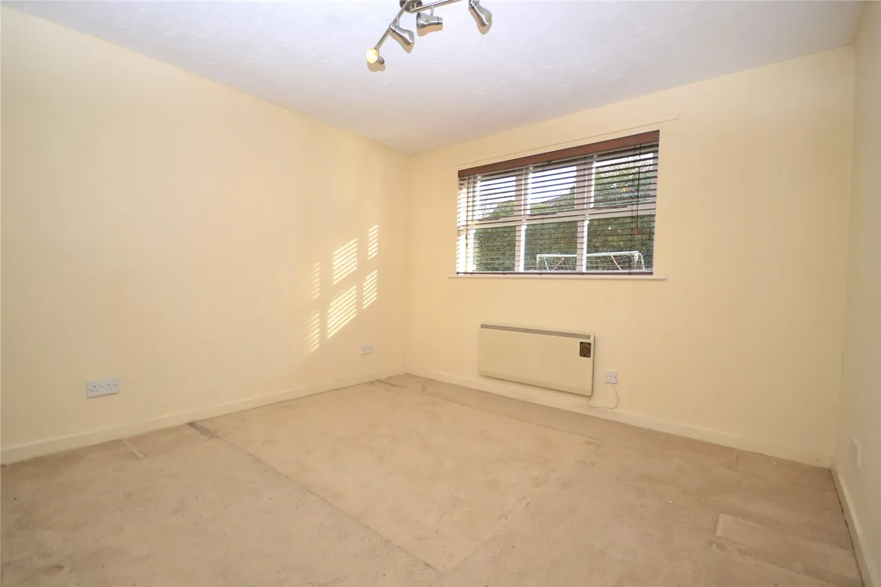 Stapleford Close, Chelmsford, CM2, photo 4