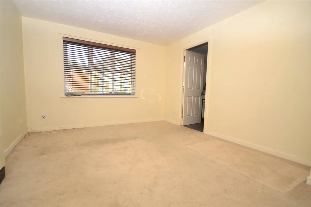 Stapleford Close, Chelmsford, CM2, photo 3