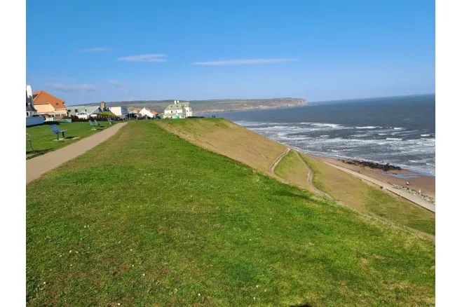 Marlborough Avenue, Whitby, photo 3