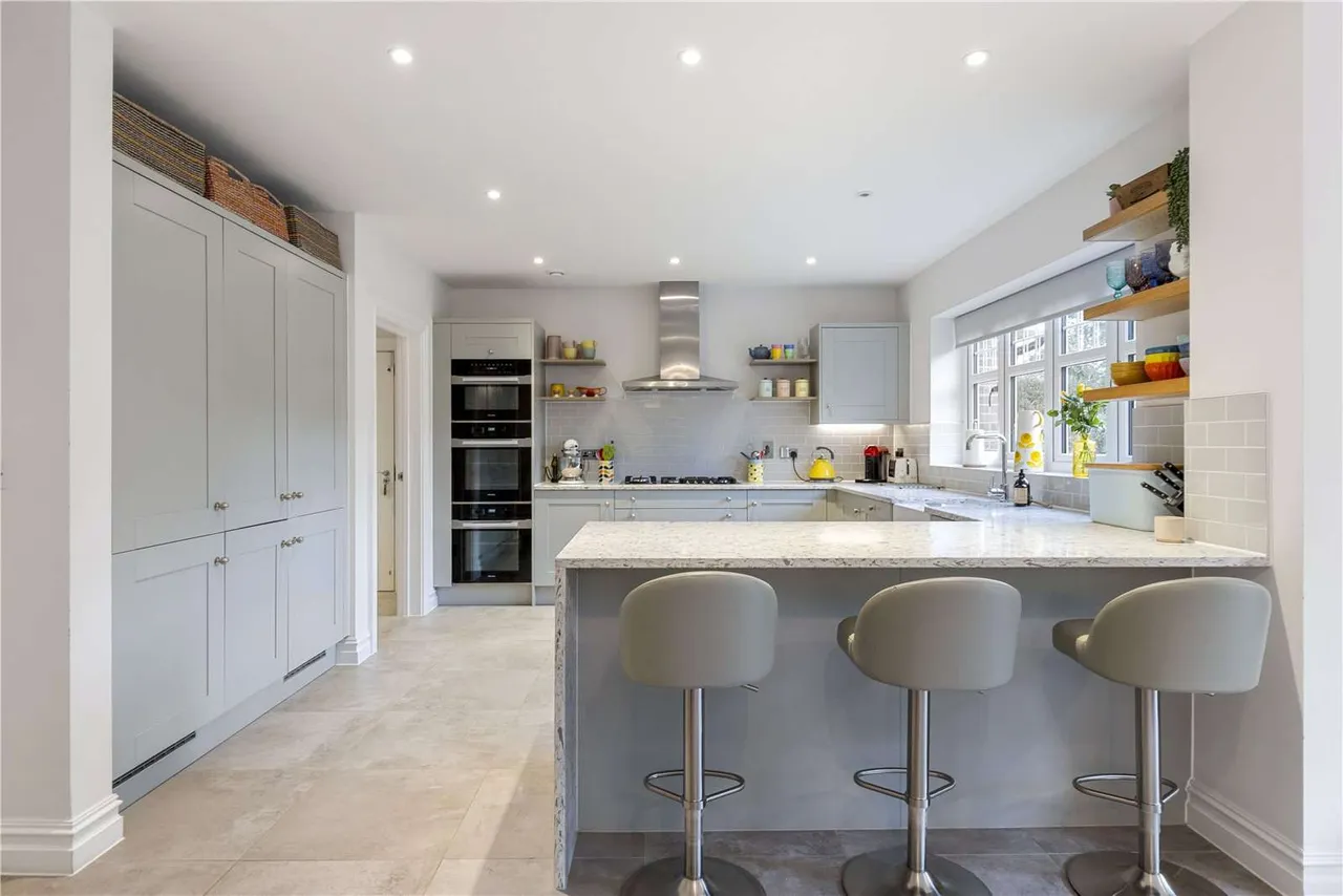 Leith Way, Cranleigh, GU6, photo 6