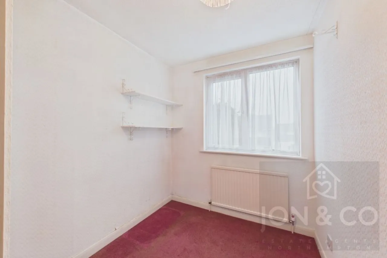 Edges Court, Moulton, NN3, photo 15