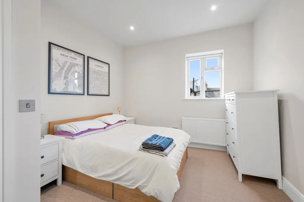 Replingham Road, London, SW18, photo 5