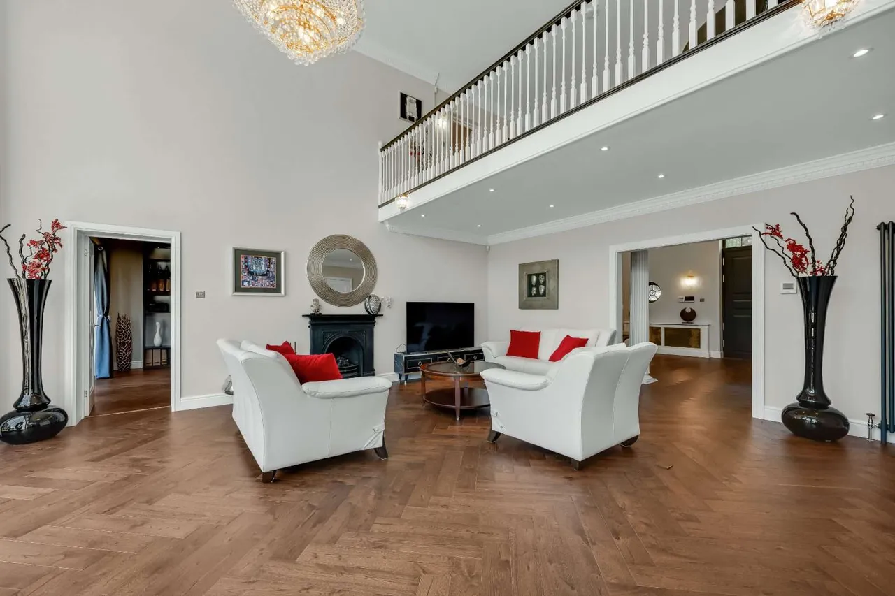 East Road, Weybridge, KT13, photo 6
