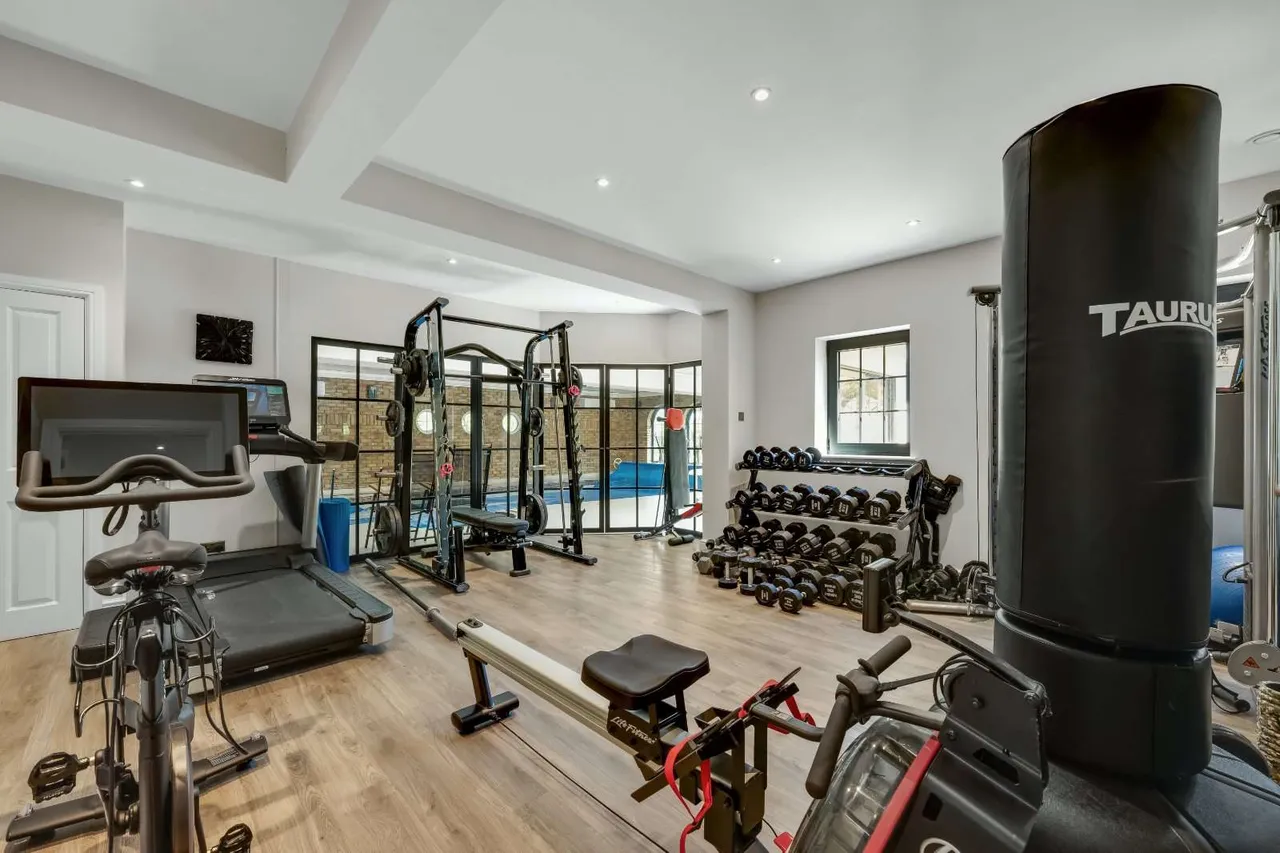 East Road, Weybridge, KT13, photo 7