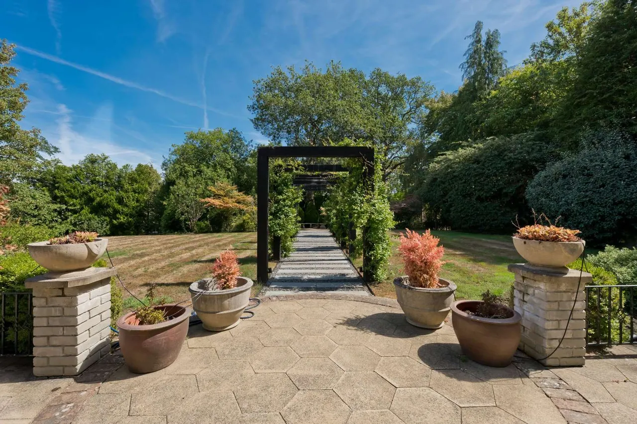 East Road, Weybridge, KT13, photo 10
