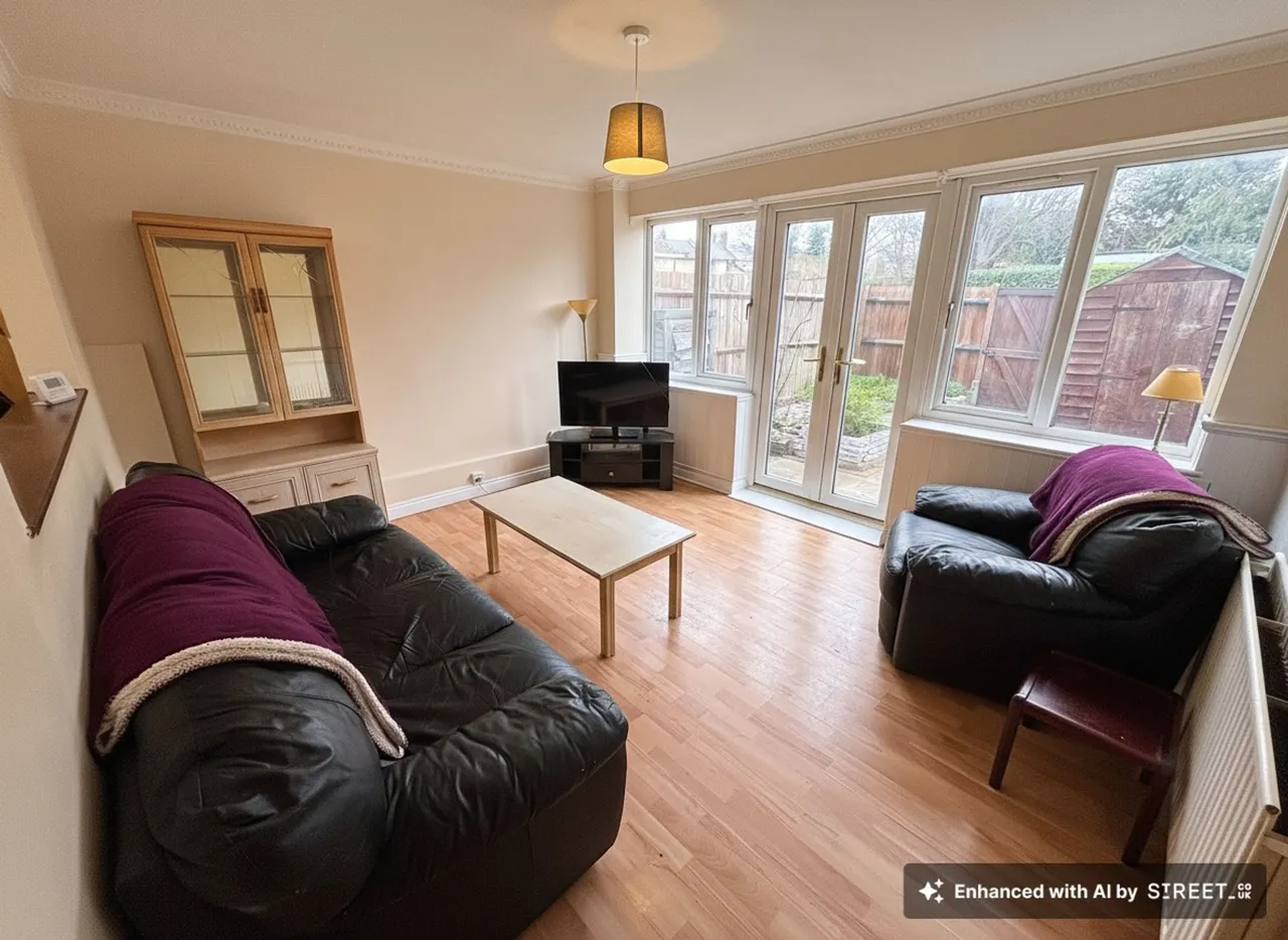 1 bed flat for sale — Flat 5, The Gables, London, 125 Harrow Road, E11 3PX