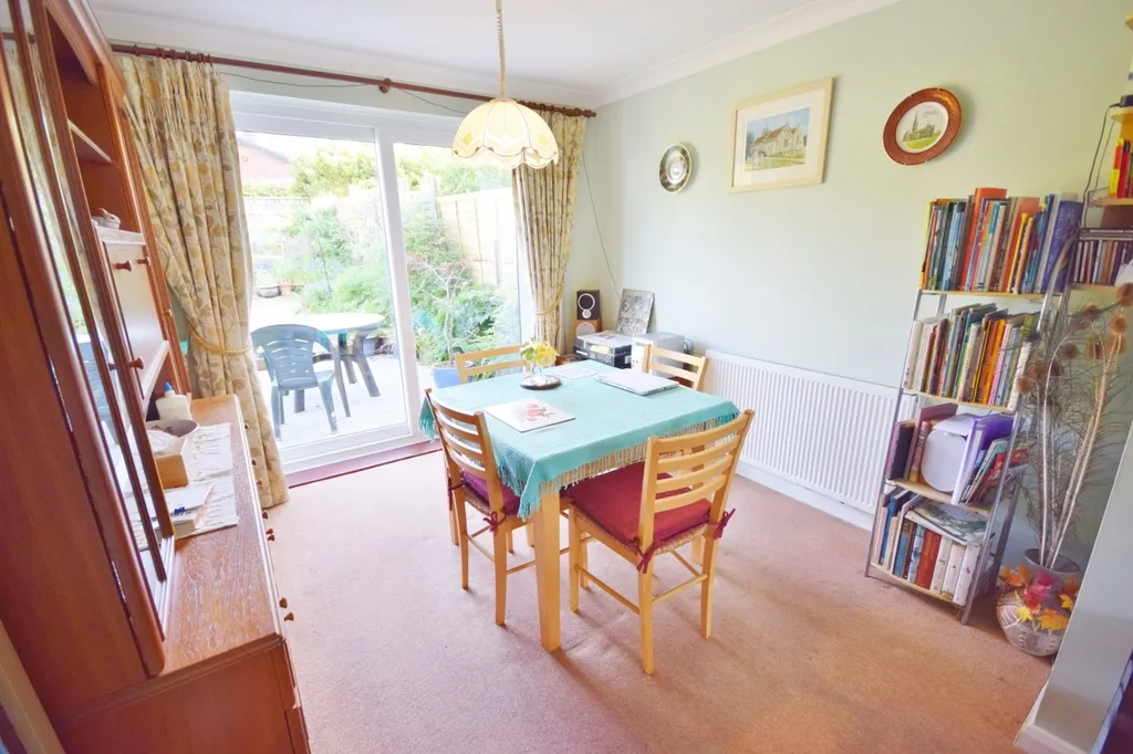 Victoria Gardens, Fordingbridge, SP6 1DJ, photo 4