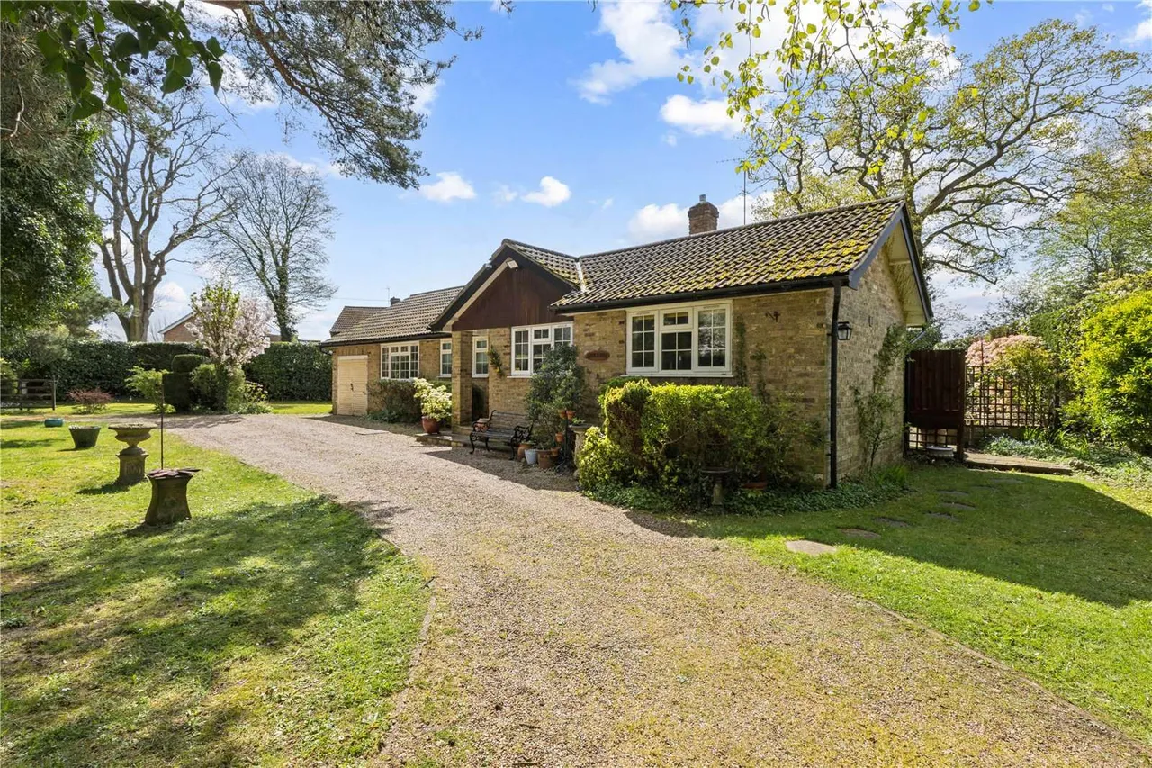 3 bed house for sale — Stubbs Wood, Amersham, Buckinghamshire, HP6 6EX