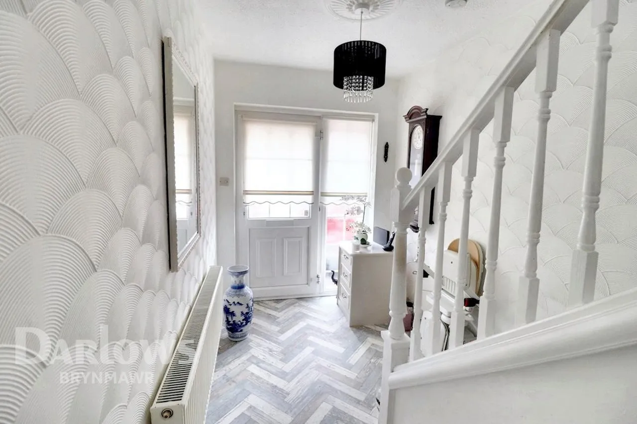 Llangattwg Close, Ebbw Vale, photo 5