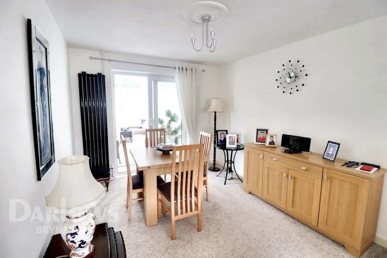 Llangattwg Close, Ebbw Vale, photo 9