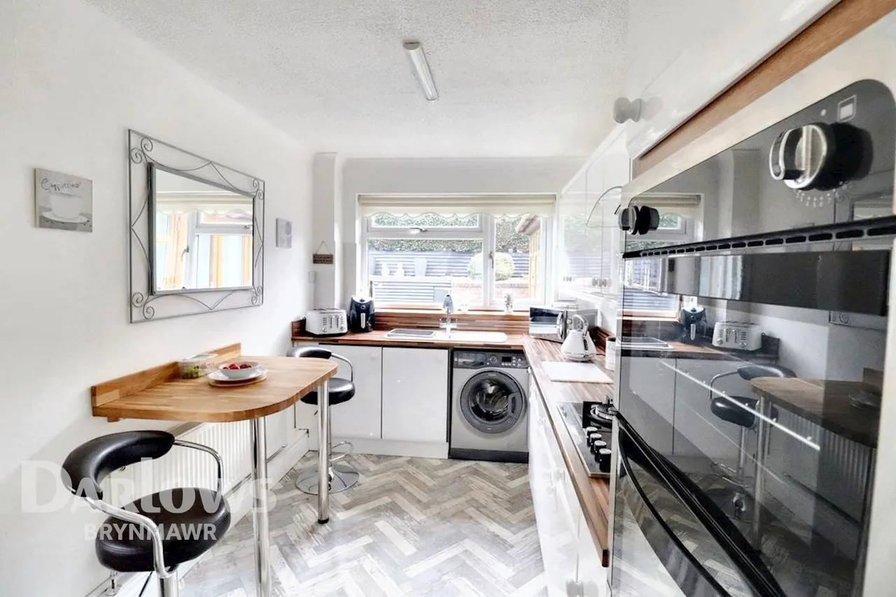 Llangattwg Close, Ebbw Vale, photo 10